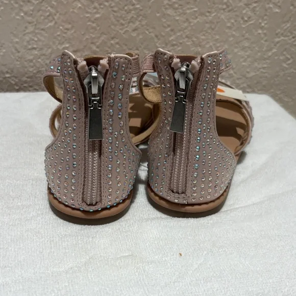 Cat & Jack Women's Sandals - Tan with Silver Accents - Picture 2 of 5